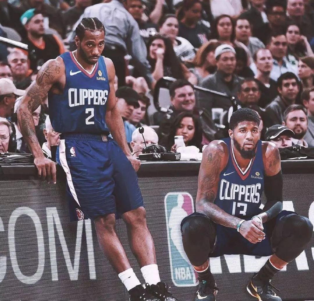 后腰补位形 后腰补位形