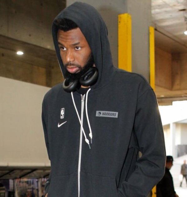 他在巴尔的 他在巴尔的